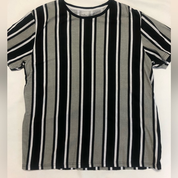 STRIPED T SHIRT - Picture 1 of 2